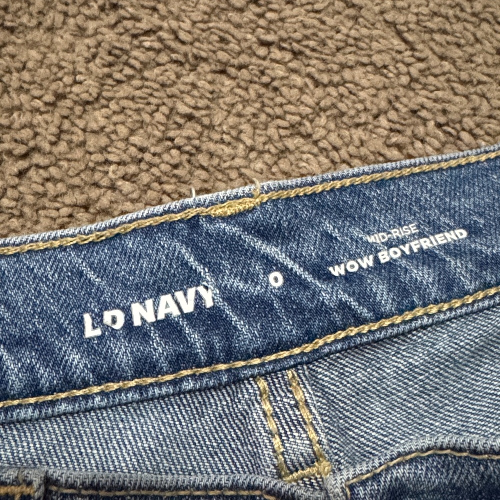 Old Navy-Mid Rise Wow Boyfriend-Sz 0 Ankle-Med Wash-Cotton Blend-EUC - Picture 8 of 14